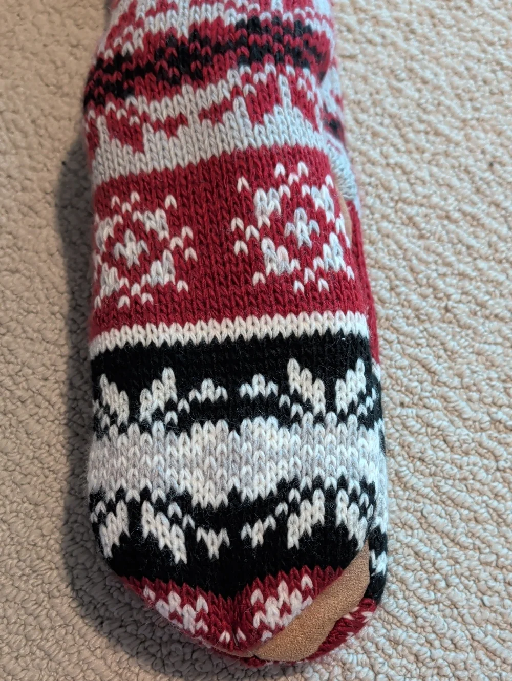 Muk Luks Red, White & Black Pom Pom Slipper Socks 5-7 Women's
